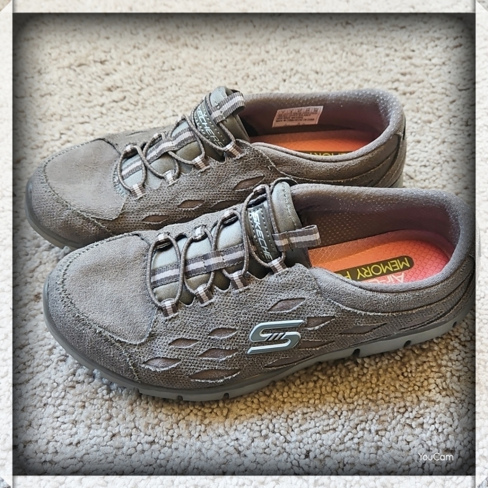 Skechers Womens Gratis - Simply Serene Size 7 NWT